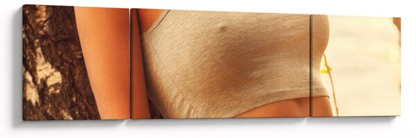 Obraz - Kobieta przy drzewie (170x50 cm)