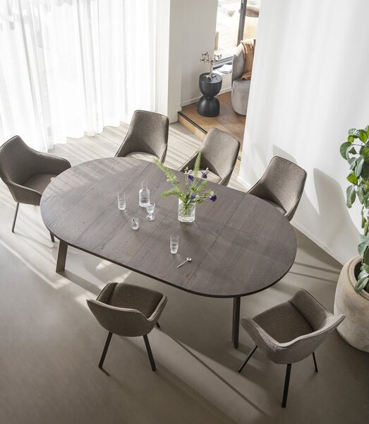 Ciemnobrązowy okrągły rozkładany stół w dekorze dębu ø 130 cm Glenside – Rowico