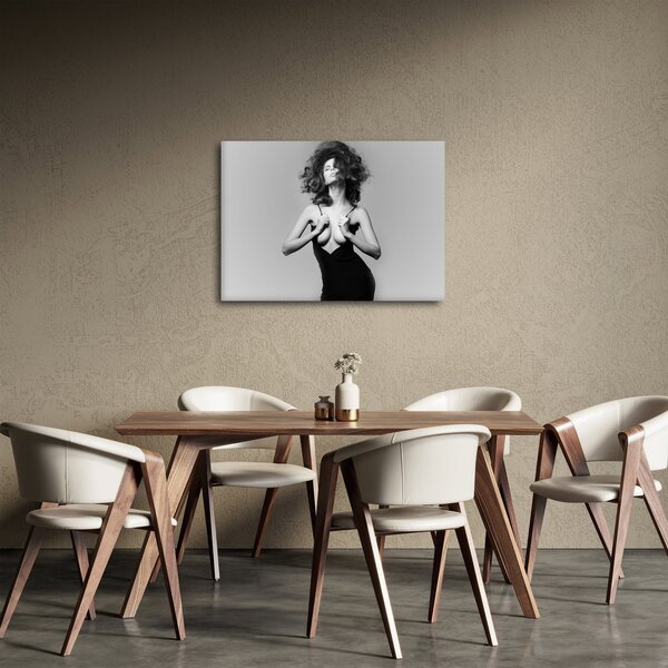 Obraz kobiety w czarnej sukience (70x50 cm)