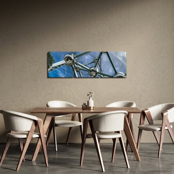 Obraz - Atomium w Brukseli (z zegarem) (90x30 cm)