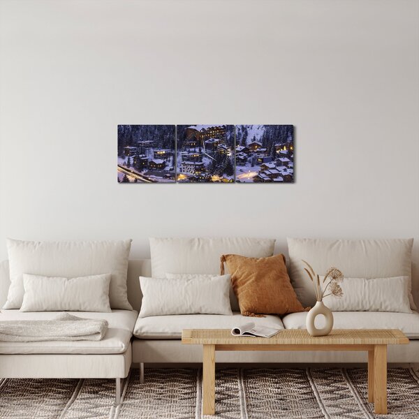 Obraz - górskie zimowe miasteczko (z zegarem) (90x30 cm)