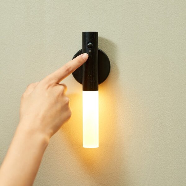Czarny kinkiet LED na USB Baton – Gingko