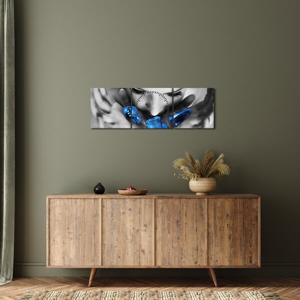 Obraz portretu kobiety z kamieniami (z zegarem) (90x30 cm)