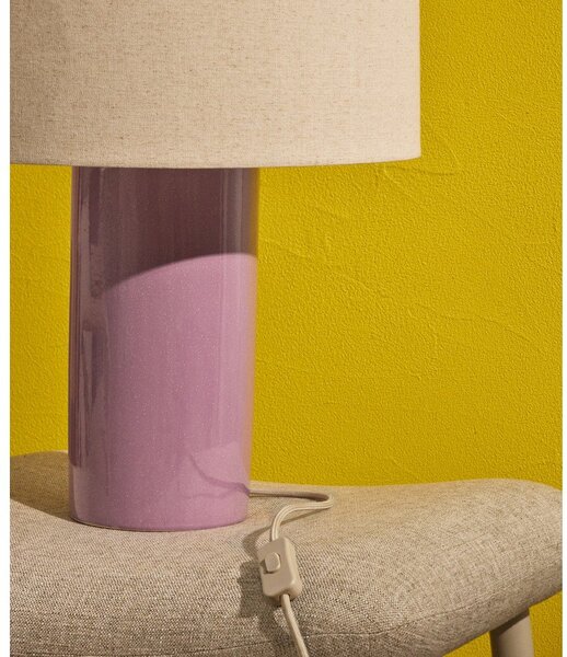 Fioletowa/beżowa lampa stołowa z tekstylnym kloszem (wysokość 52 cm) Toneric – Kave Home