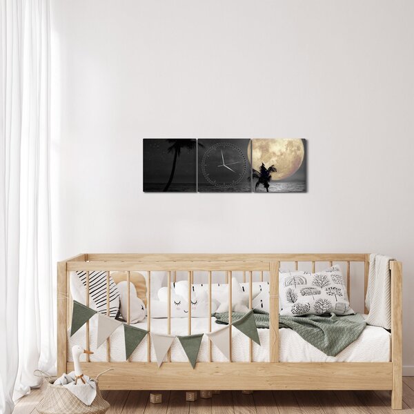 Obraz - Plaża pod pełnią księżyca w odcieniach szarości (z zegarem) (90x30 cm)