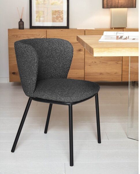 Czarny tapicerowany fotel jadalniany Ciselia – Kave Home