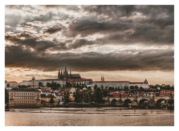Obraz na szkle - pochmurna Praga (70x50 cm)