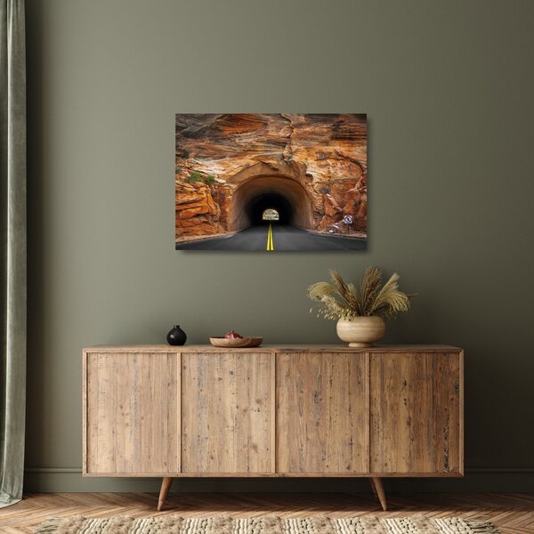 Obraz na szkle - tunel w skale (70x50 cm)