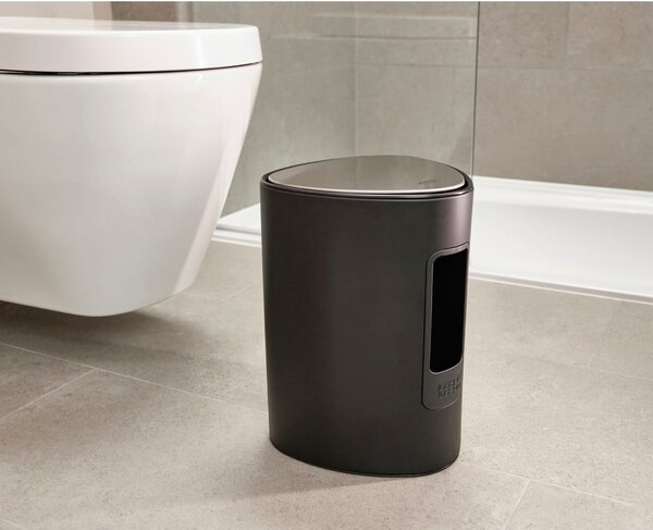 Stalowy kosz na śmieci z pedałem w kolorze matowej czerni 5 l EasyStore Luxe – Joseph Joseph