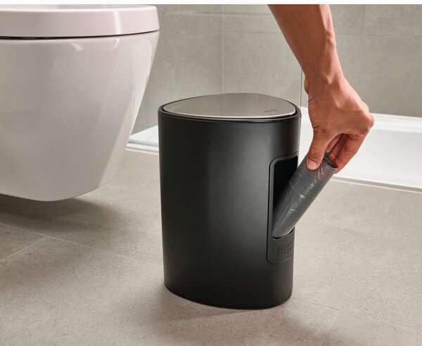 Stalowy kosz na śmieci z pedałem w kolorze matowej czerni 5 l EasyStore Luxe – Joseph Joseph