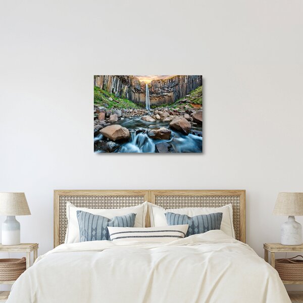 Obraz na szkle - Wodospad Svartifoss, Islandia (70x50 cm)
