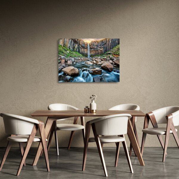 Obraz na szkle - Wodospad Svartifoss, Islandia (70x50 cm)