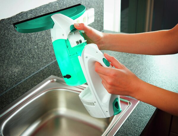 Zestaw: odkurzacz do szyb Dry & Clean z rączką i dwustronnym mopem do szyb oraz z węższą głowicą ssą