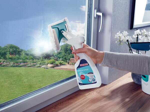 Spryskiwacz do okien Micro Duo ze płynem do czyszczenia szyb 500 ml LEIFHEIT 51165
