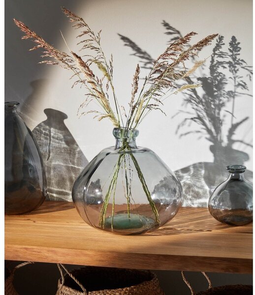 Niebieski wazon ze szkła z recyklingu (wysokość 33 cm) Brenna – Kave Home