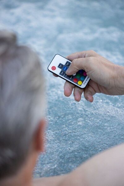 Oslo PLUS F-OS063WP Jacuzzi 1150 l MSPA z warstwą izolacji termicznej