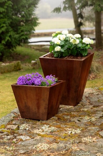 Cono Donica ogrodowa 70 x 70 x 80 cm, corten CORGARDEN 1004