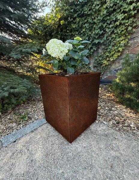 Tall Wysoka donica ogrodowa 40 × 40 × 50 cm, corten CORGARDEN 1081