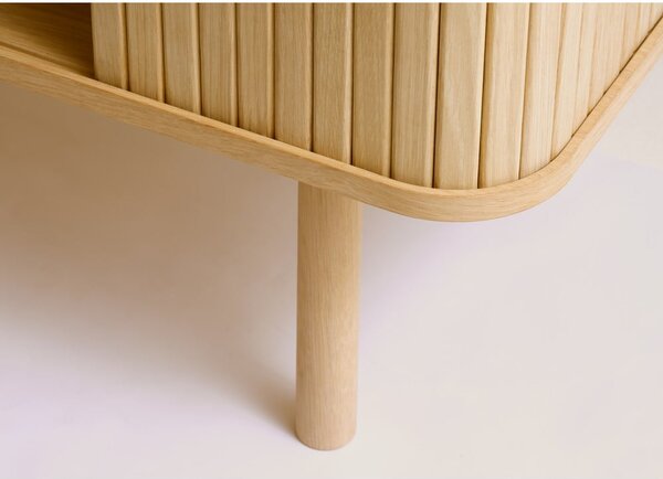 Niska komoda w dekorze dębu z drzwiami przesuwnymi 76x160 cm Cavo – Unique Furniture