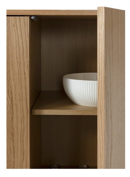 Komoda w dekorze dębu w naturalnym kolorze 180x75x40 cm Padoc – MOME