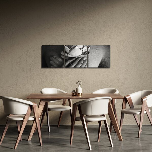 Obraz - Lotos w rękach Buddy (z zegarem) (90x30 cm)