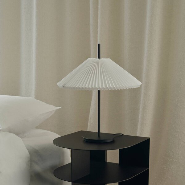 New Works Lampa stołowa Nebra, czarny, salon / jadalnia, metal, design
