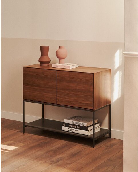 Niska komoda w dekorze orzecha 97,5x80 cm Vedrana – Kave Home
