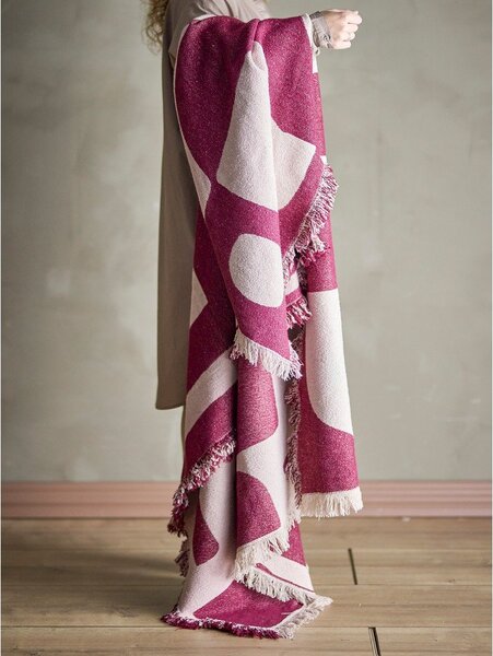 Czerwony koc z mieszanki bawełny 130x160 cm Olica – Bloomingville