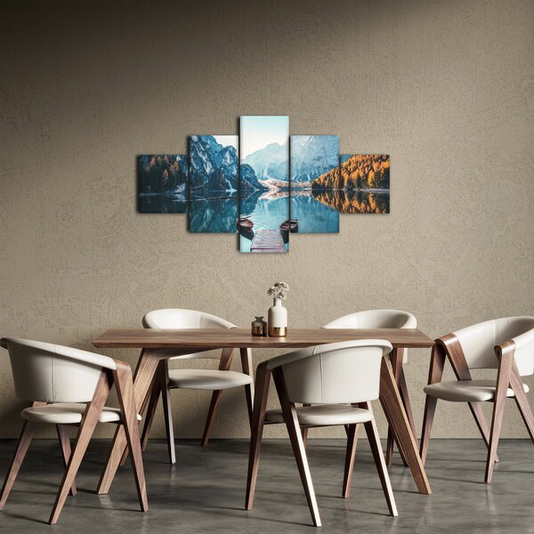 Obraz - Łodzie na jeziorze Braies (125x70 cm)
