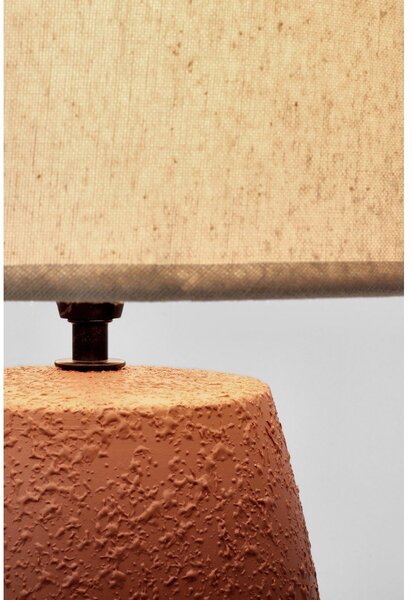 Lampa stołowa ceramiczna w kolorze terakoty z tekstylnym kloszem (wysokość 41,5 cm) Irvin – Yes Everyday