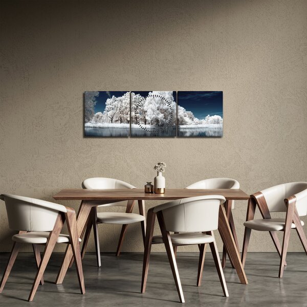 Obraz - Śnieżnobiałe drzewa (z zegarem) (90x30 cm)