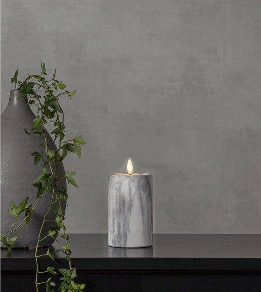 Szaro-biała betonowa świeca LED Star Trading Flamme Marble, wys. 15 cm