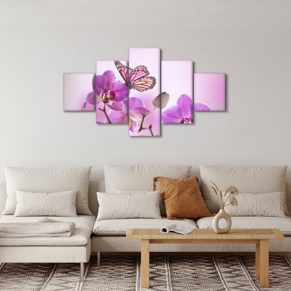 Obraz - Motyl na kwiatach orchidei, liliowy (125x70 cm)