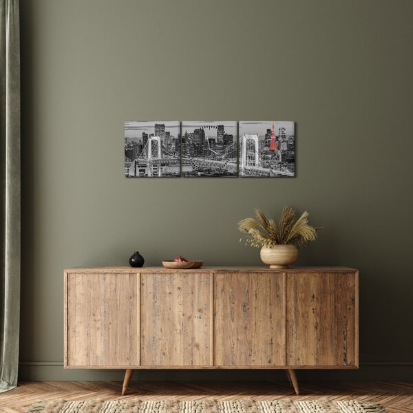 Obraz - Duże miasto z czerwoną wieżą (z zegarem) (90x30 cm)