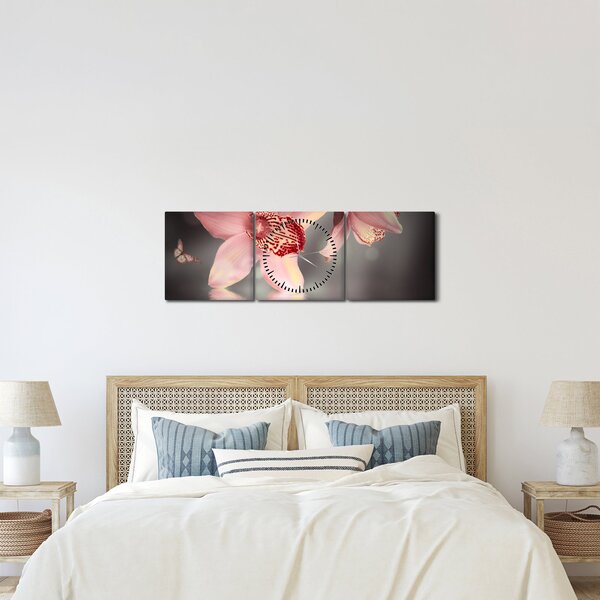 Obraz - Kwiaty i motyl (z zegarem) (90x30 cm)