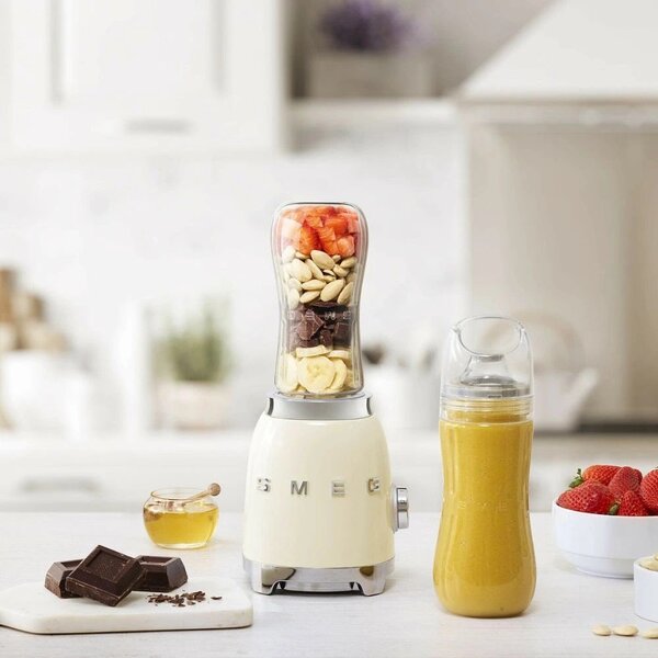 Kremowy blender kielichowy 50's Retro Style – SMEG