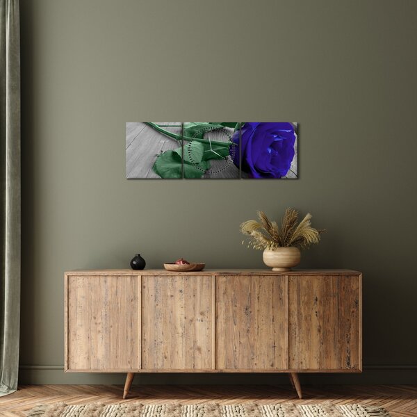 Obraz - Niebieska róża z zieloną łodygą (z zegarem) (90x30 cm)