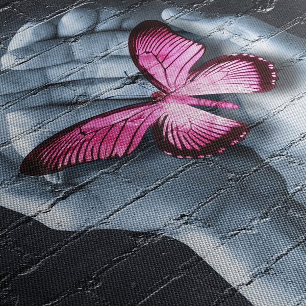 Obraz - Różowy motyl w ścianie (170x50 cm)
