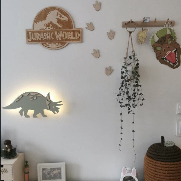 Drewniana lampka nocna dla dziecka Dino triceratops