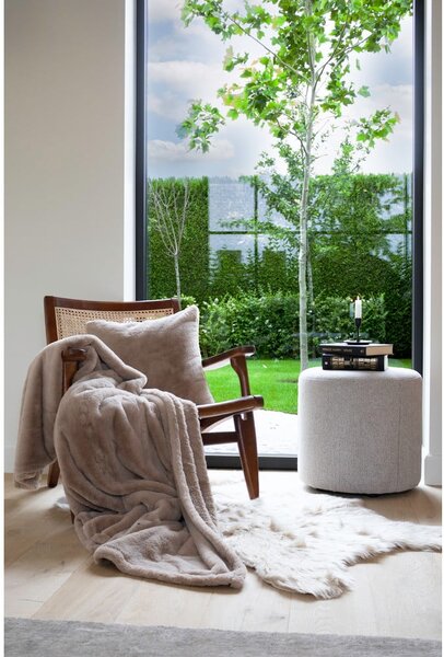 Brązowy koc ze sztucznego futra 150x200 cm Ruby – Tiseco Home Studio