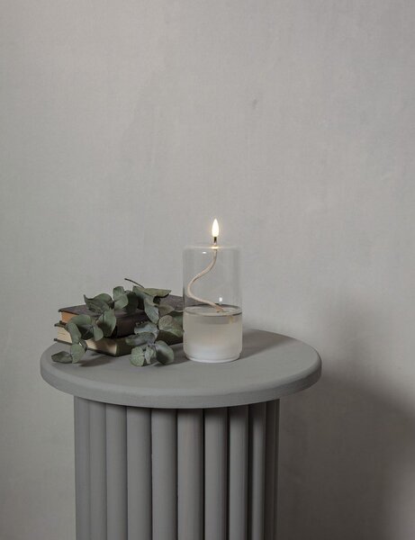 Biała świeca LED w szkle Star Trading Flamme Float, wys. 17,5 cm