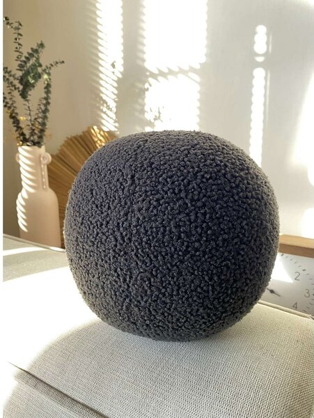 Poduszka dekoracyjna z materiału bouclé ø 25 cm Top – Mioli Decor