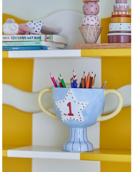 Ceramiczna ręcznie malowana osłonka na doniczkę Trophy – Bloomingville Mini