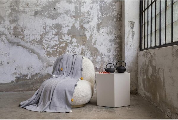 Szara polarowa narzuta 150x200 cm Pom Pom – Mijolnir