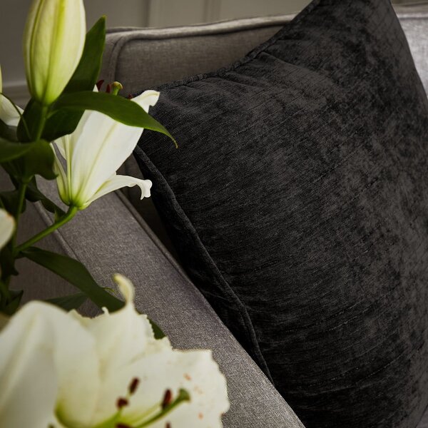 Poduszka dekoracyjna z szenilu 55x55 cm Selene Luxury Chenille – Hyperion