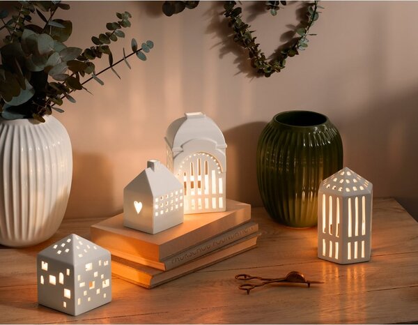 Biały ceramiczny świecznik Kähler Design Urbania Lighthouse Tivoli