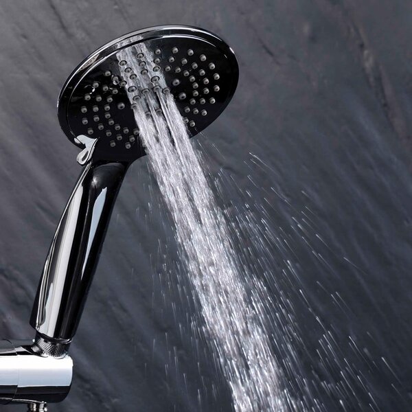 Plastikowy zestaw prysznicowy w kolorze matowego srebra ze słuchawką prysznicową 70 cm Hydro – douceur d'intérieur