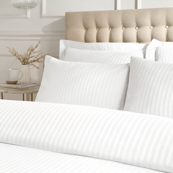 Adamaszkowe poszewki na poduszki zestaw 2 szt. 50x75 cm Satin Stripe – Catherine Lansfield