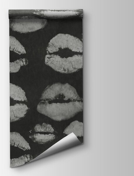Fototapeta Czarno-białe tło z odciskami szminki, Fototapety Abstrakcja, Popularne Fototapety, t01086 - Tapeko.pl