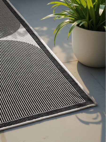 Czarno-biały dywan odpowiedni na zewnątrz 160x230 cm Duet Bowen – NORTHRUGS